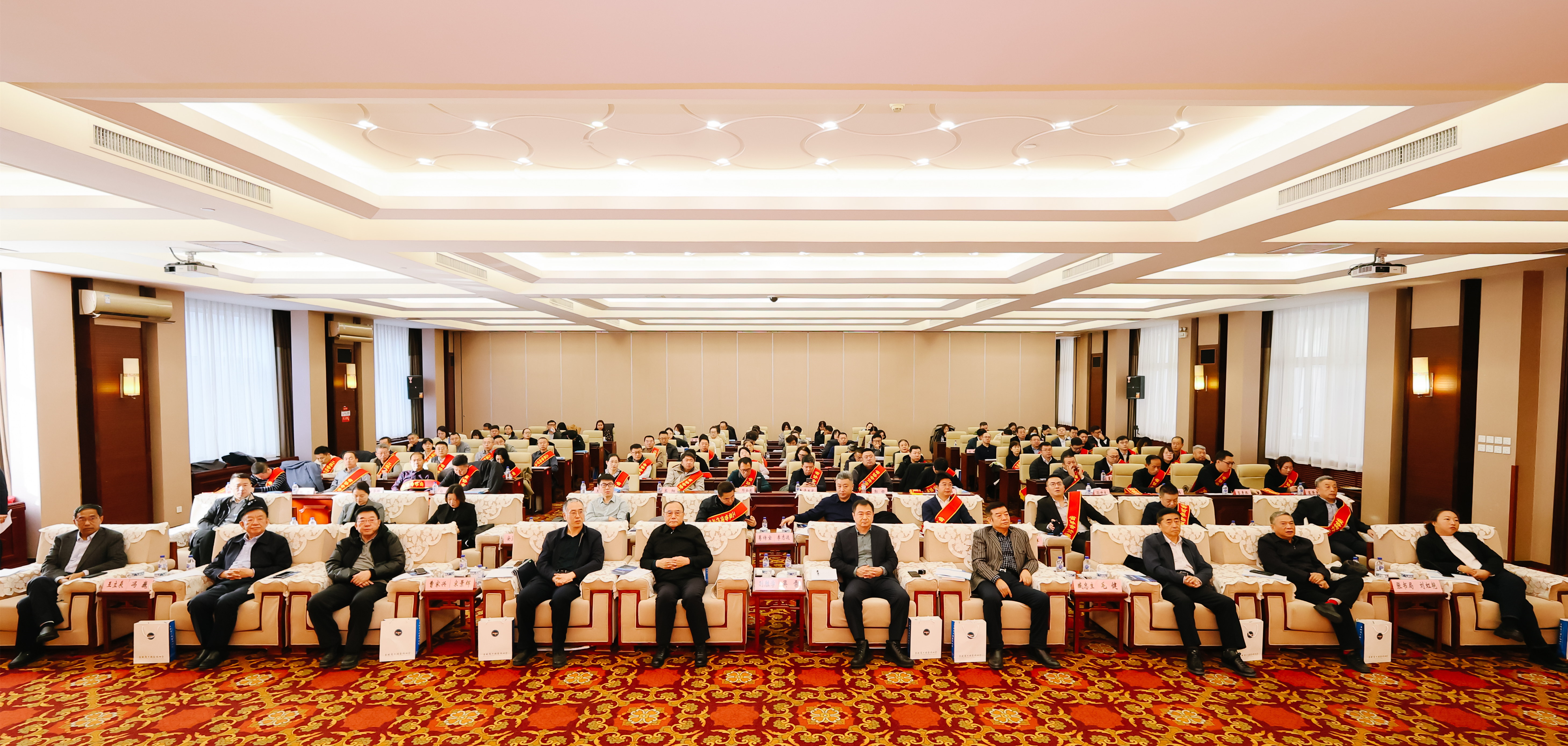 數(shù)字化賦能工程咨詢(xún)行業(yè)高質(zhì)量發(fā)展經(jīng)驗(yàn)交流會(huì)在長(zhǎng)